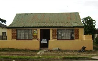 2 Bedroom House in Korsten