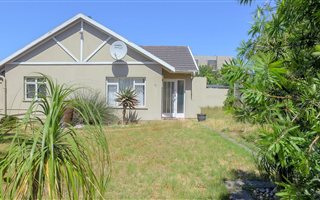 4 Bedroom House in Tableview