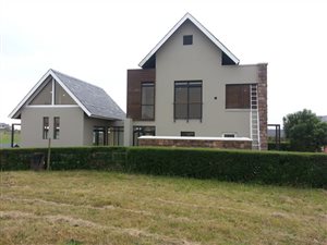 3 Bed House in Hillcrest Central