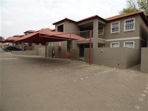 2 Bed Townhouse in Cloverdene
