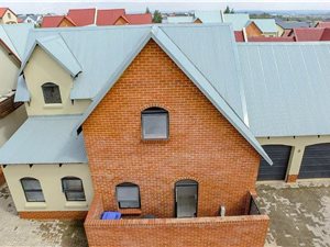 3 Bed Duplex in Heritage Hill