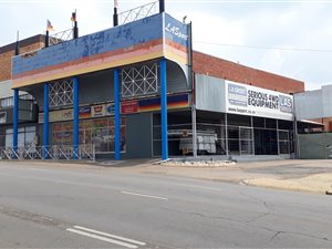 1385 m² Commercial space in Capital Park