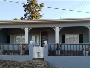3 Bed House in De Rust
