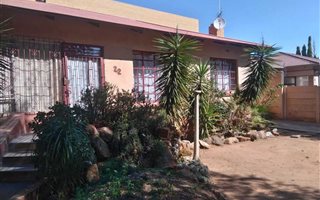 3 Bedroom House in Rewlatch