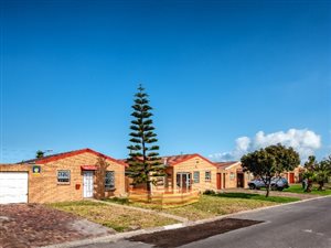2 Bed House in Ottery