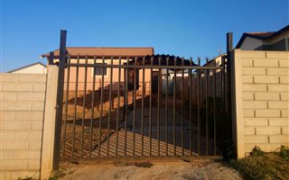 3 Bedroom House in Mahube Valley