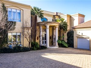 4 Bed House in Dainfern Golf Estate