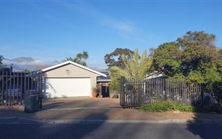 4 Bedroom House in Briza