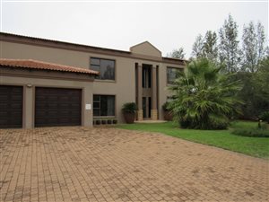 4 Bed House in Woodland Hills