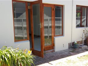 flats to rent in pinelands