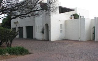 3 Bedroom Townhouse in Beyers Park