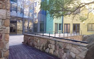 450 m² Commercial space in Sunninghill