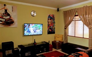 2 Bedroom Apartment in Jabulani