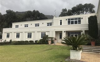 340 m² Commercial space in Steenberg
