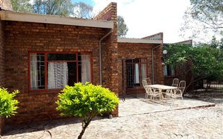 2 Bedroom Flat in Lyttelton Manor