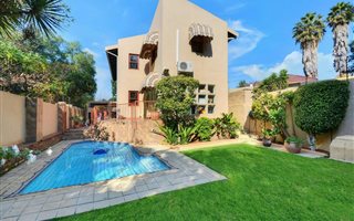 3 Bedroom House in Orchards