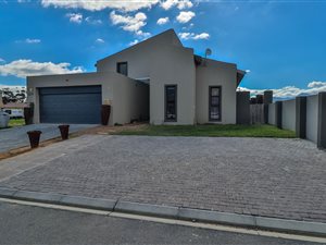 4 Bed House in Admirals Park