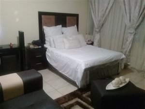 2 Bedroom Flat in Sunnyside
