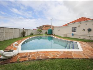 3 Bedroom House in Greenfields