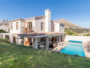 4 Bed House in Hout Bay and surrounds