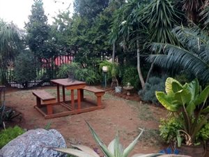 5 Bed House in Jan Niemand Park