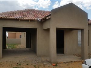 3 Bed House in Vanderbijlpark CE7
