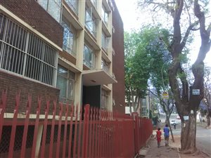 1 Bed Apartment in Yeoville