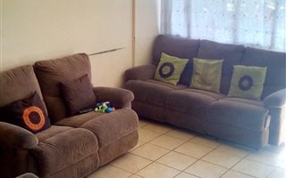 2 Bedroom Apartment in Yeoville
