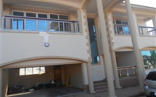 5 Bedroom House in Bluff