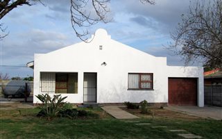 4 Bedroom House in Panorama