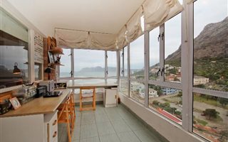 3 Bedroom Apartment in Muizenberg