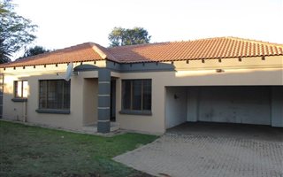 3 Bedroom House in Jackaroo Park
