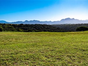 859 m² Land available in Oubaai and surrounds