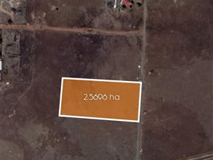 2.5 ha Land available in Vosloorus