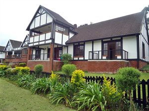 3 Bed House in Camelot Estate