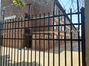 2 Bed Apartment in Pretoria West