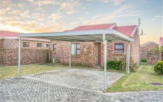 2 Bedroom Townhouse in Lorraine