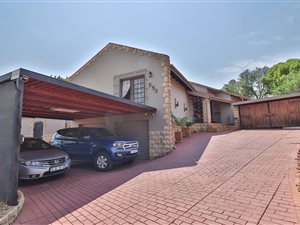4 Bed House in Elarduspark