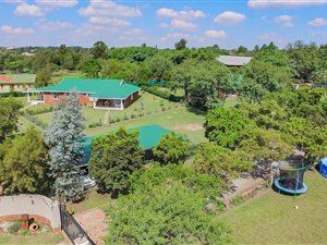 12 Bed House in Kyalami AH