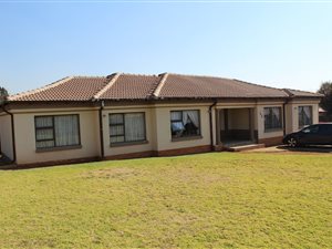 4 Bed House in Brakpan North