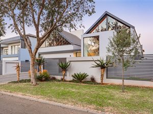 4 Bed House in La Como Lifestyle Estate