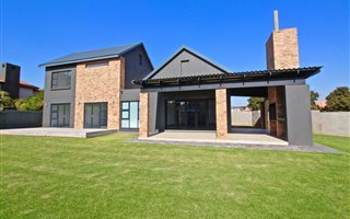 4 Bedroom House in The Ridge Estate