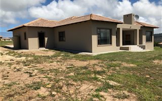 3 Bedroom House in The Hill Estate