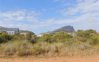600 m² Land available in Pringle Bay