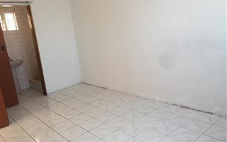 1 Bedroom House in Woodhurst