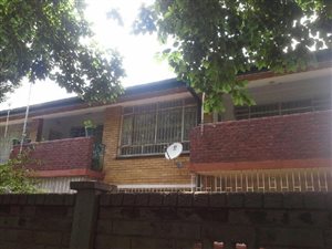 2 Bed Apartment in Vanderbijlpark CW2