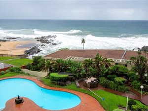 3 Bed Apartment in Compensation Beach