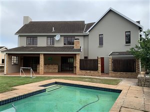 3 Bed Townhouse in Hillcrest Central