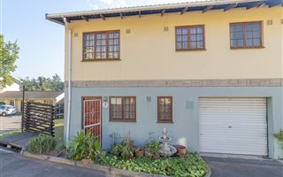 3 Bedroom Apartment in Mariannhill Park