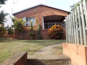 3 Bed House in Manor Gardens